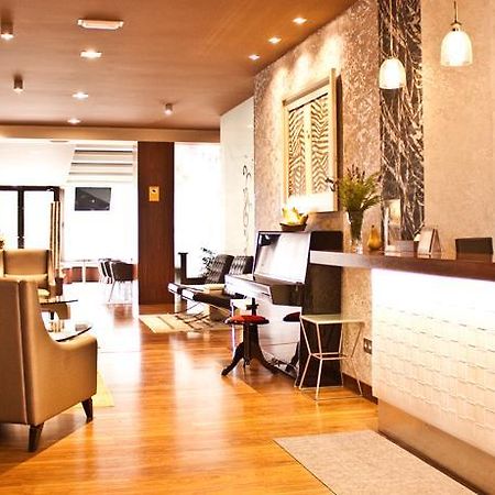 Hotel Corona De Galicia Valga Extérieur photo