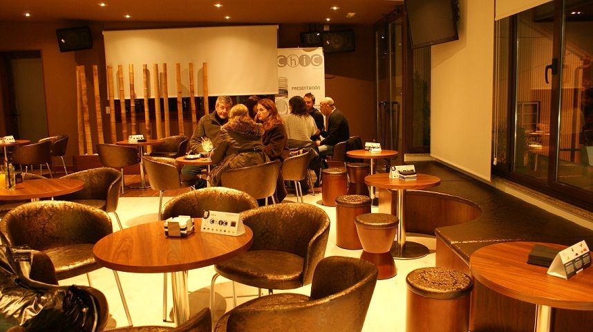 Hotel Corona De Galicia Valga Extérieur photo